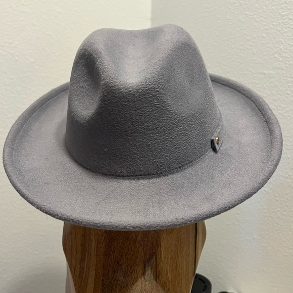 - New Peter Grimm hat - Picture 2 of 9